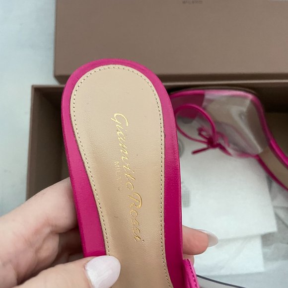 Gianvito Rossi Fuchsia Helmut Bow-detailed PVC and Leather Mules Open Toe - Picture 4 of 12